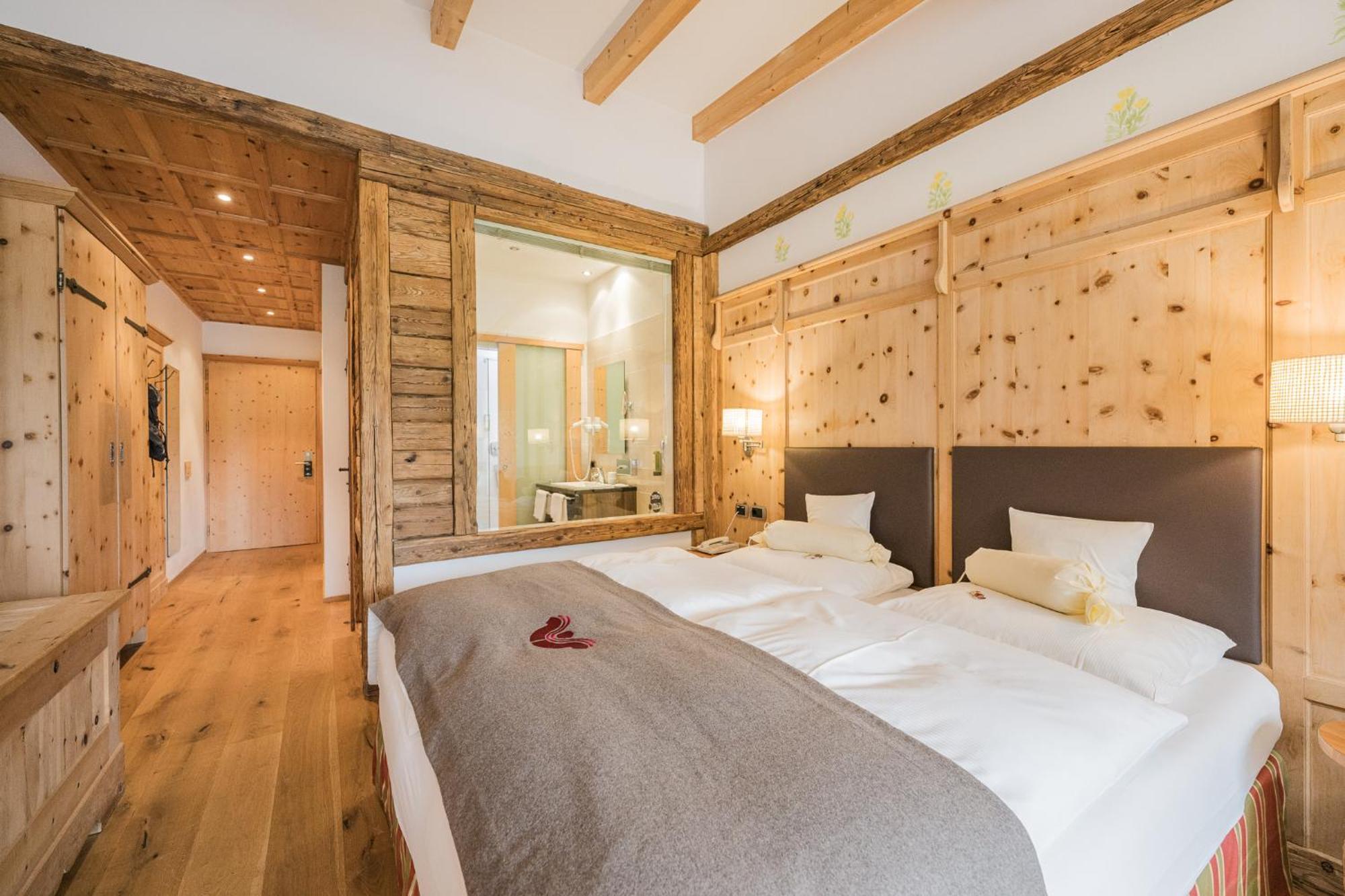 Alpenwellnesshotel St. Veit Sexten Екстер'єр фото