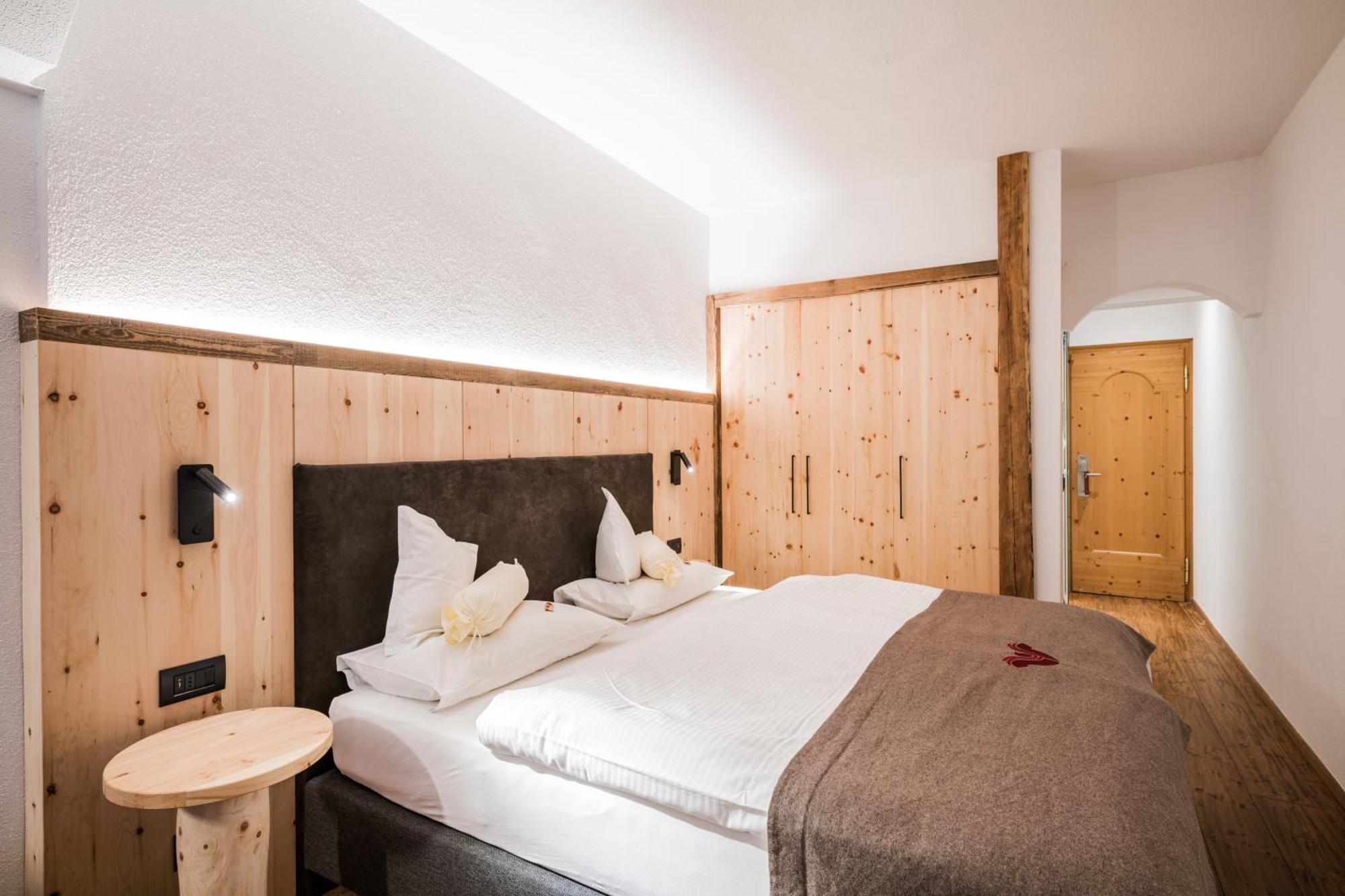 Alpenwellnesshotel St. Veit Sexten Екстер'єр фото
