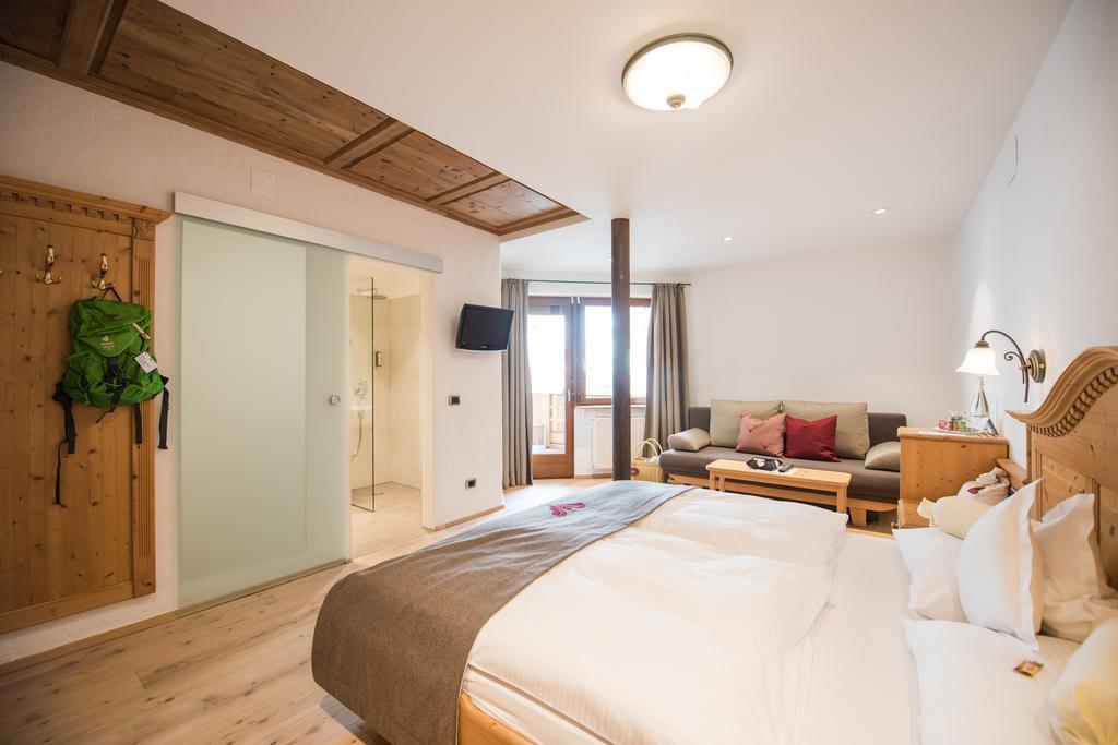 Alpenwellnesshotel St. Veit Sexten Екстер'єр фото