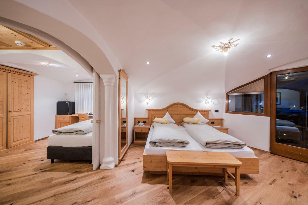 Alpenwellnesshotel St. Veit Sexten Екстер'єр фото